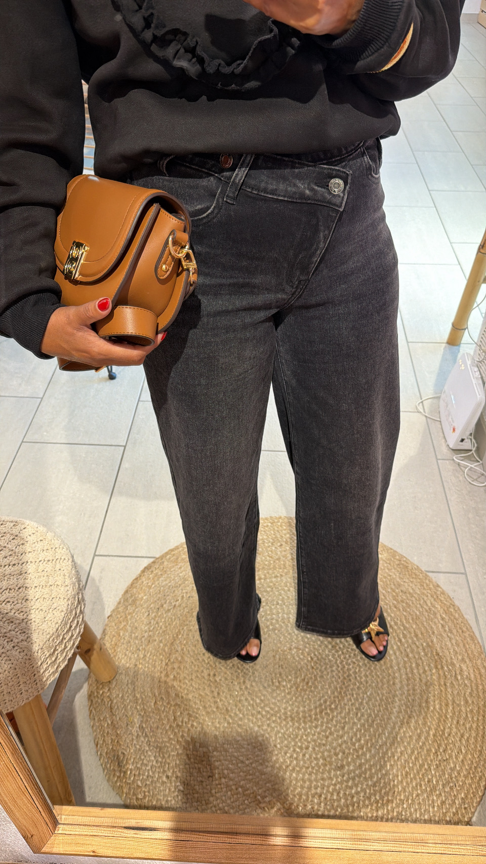 Jeans Avy noire asymétrique wide leg