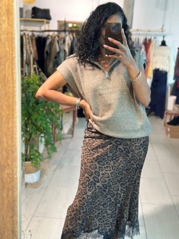 Gilet Mily sans manches taupe – Image 2