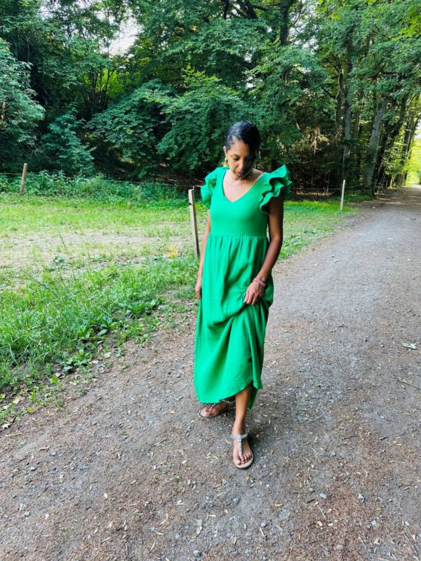 Robe Dalia verte décolleté au dos