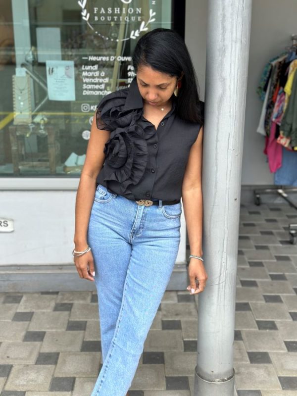 Blouse Heidi noire rose en 3D