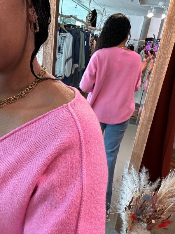Haut en Eline en col V couleur rose – Image 4