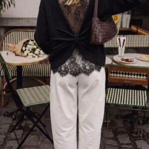 Pull Gina noire avec noeud et dentelle au dos