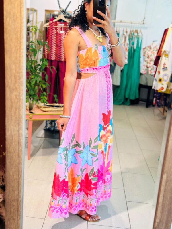 Robe Elia cut out évasée en rose