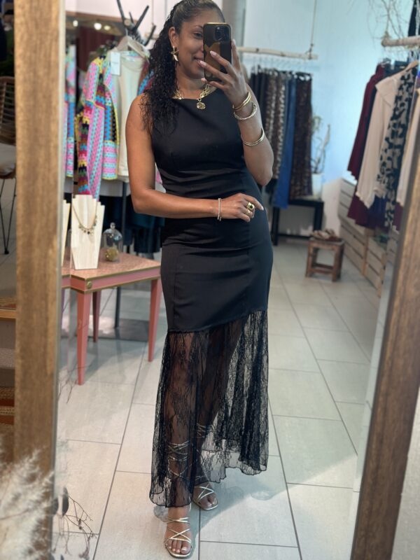 Robe Ida noire bas en dentelle