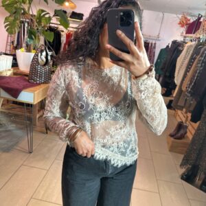 Sous pull en dentelle beige