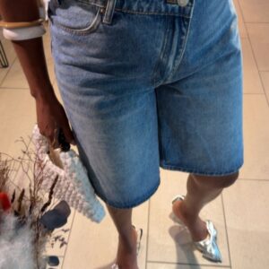 Bermuda Bill en bleu jeans asyméthrique