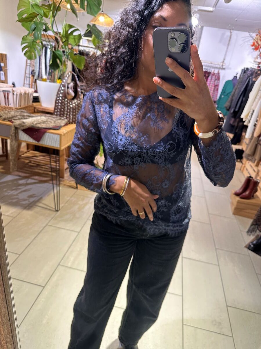 Sous pull en dentelle bleu