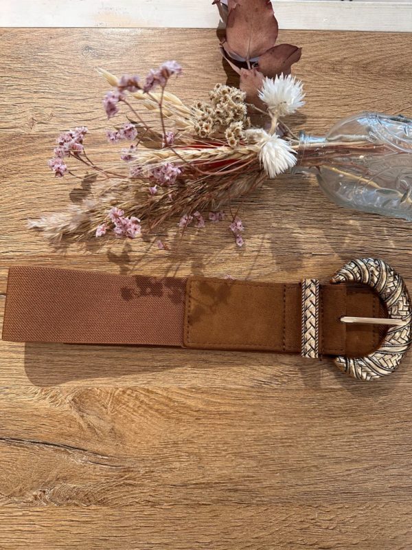 Ceinture camel élastique à boucle dorée