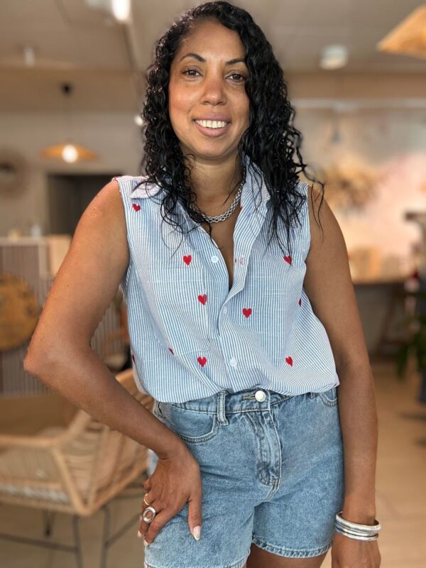 Short en jeans Debby poche coeur bleu – Image 2