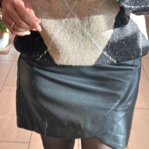 Jupe Adélina en simili cuir noire