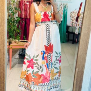 Robe Elia cut out évasée en beige