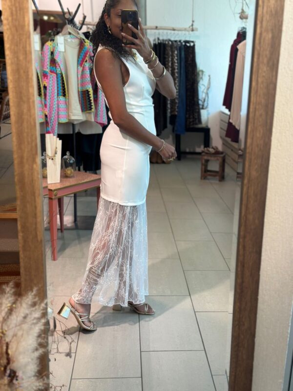 Robe Ida blanche bas en dentelle – Image 2