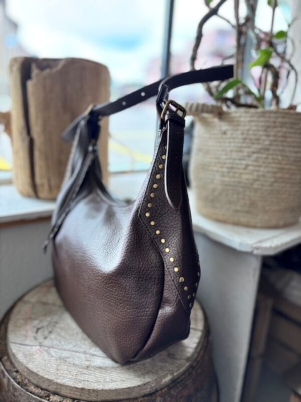 Sac chocolat hobo en simili cuir – Image 3