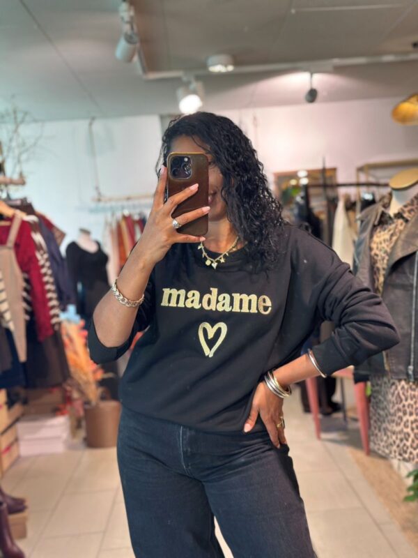 Sweat noir brodée Madame en doré – Image 2