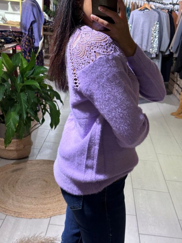 Pull Clémentine violet en dentelle – Image 3